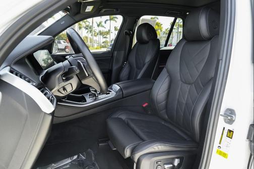 2023 BMW X5 sDrive40i