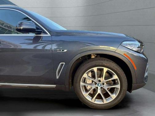 Arctic Grey Metallic 2022 BMW X5 PHEV xDrive45e