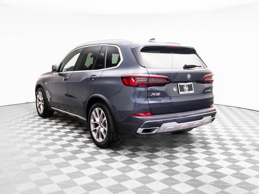 2022 BMW X5 PHEV xDrive45e