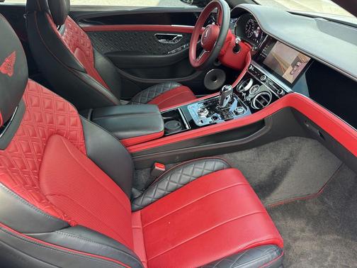 Beluga 2022 Bentley Continental GT V8
