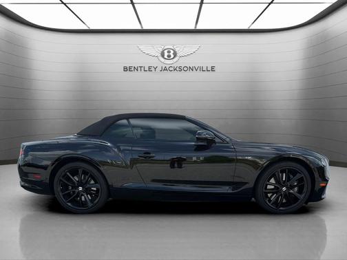 Beluga 2022 Bentley Continental GT V8