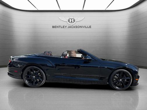 Beluga 2022 Bentley Continental GT V8