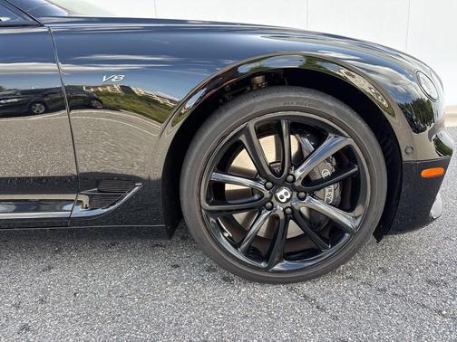 Beluga 2022 Bentley Continental GT V8