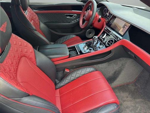 Beluga 2022 Bentley Continental GT V8