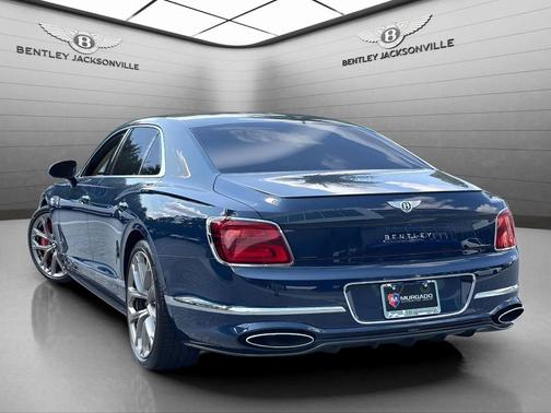 2023 Bentley Flying Spur Mulliner W12