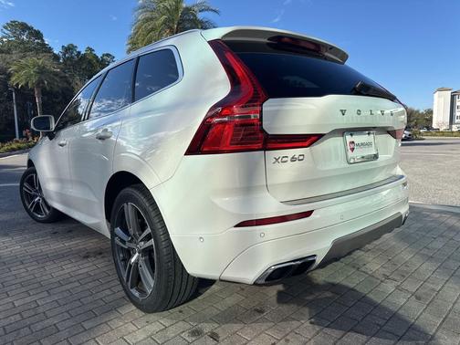 2019 Volvo XC60 T5 Momentum