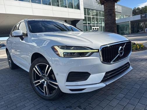 2019 Volvo XC60 T5 Momentum