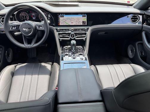 2025 Bentley Flying Spur Mulliner