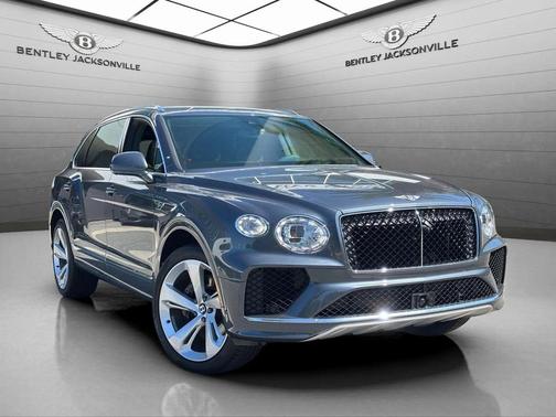 2025 Bentley Bentayga EWB V8