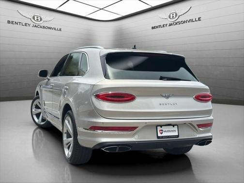 2022 Bentley Bentayga V8