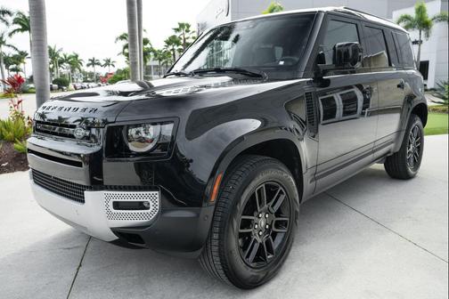 2025 Land Rover Defender 110 P300