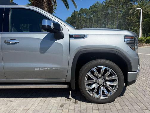 Sterling Metallic 2025 GMC Sierra 1500 Denali