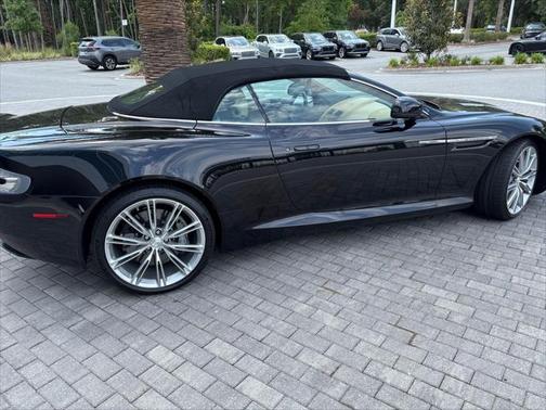 2014 Aston Martin DB9 Volante