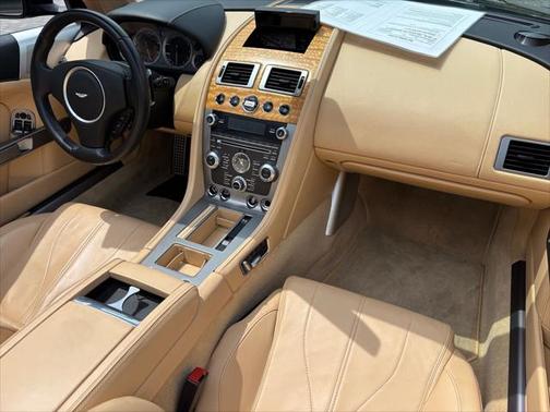 2014 Aston Martin DB9 Volante