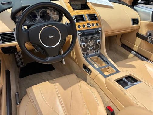 2014 Aston Martin DB9 Volante