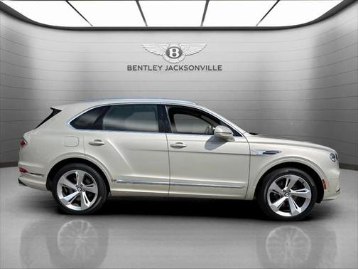 2025 Bentley Bentayga V8