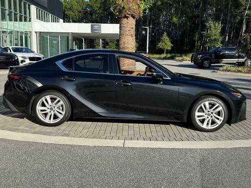 2022 Lexus IS 300 Base