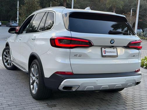 2023 BMW X5 sDrive40i