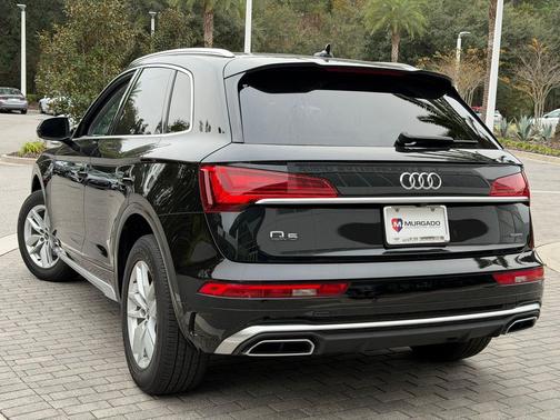 2023 Audi Q5 45 S line Premium