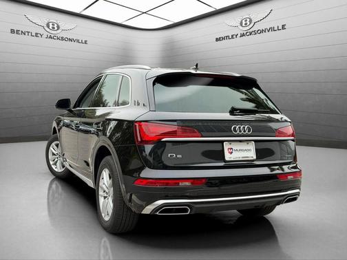 2023 Audi Q5 45 S line Premium
