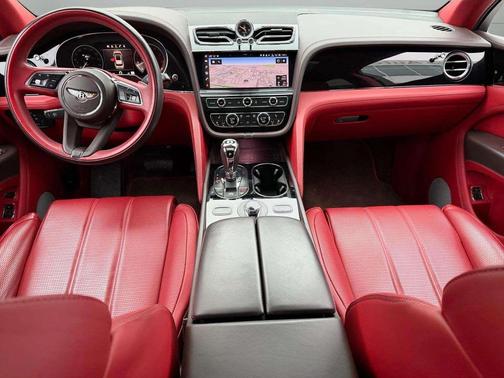 2022 Bentley Bentayga V8