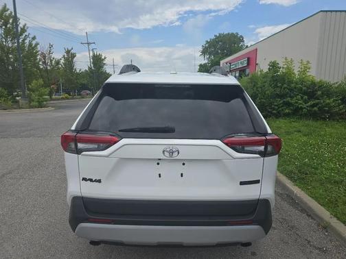 Ice Cap 2023 Toyota RAV4 Adventure