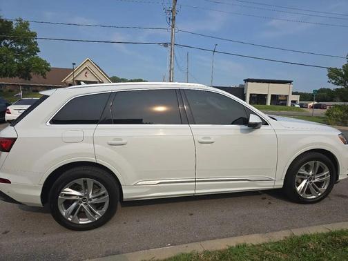 White 2021 Audi Q7 55 Premium Plus