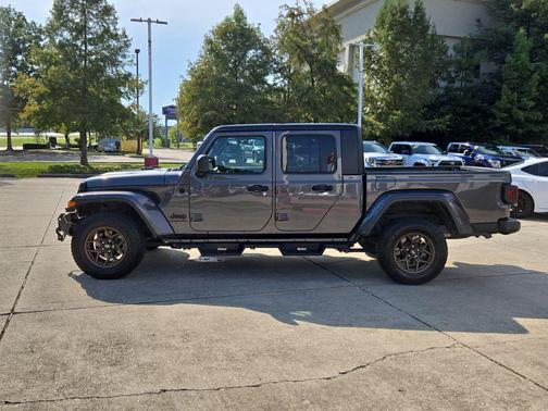 2021 Jeep Gladiator Sport S