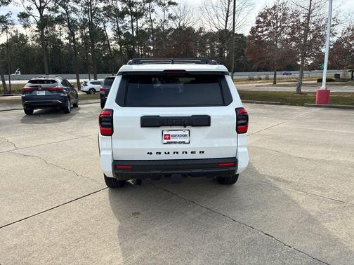 2026 Toyota 4Runner SR5