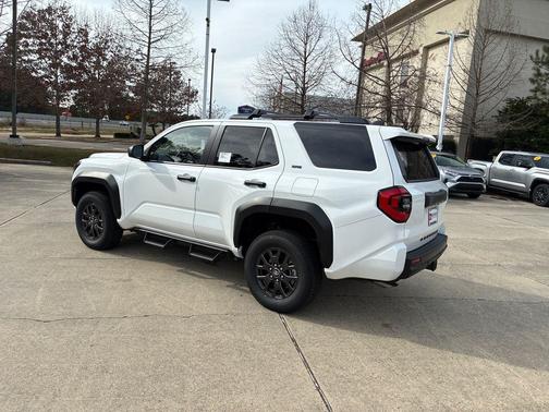 2026 Toyota 4Runner SR5