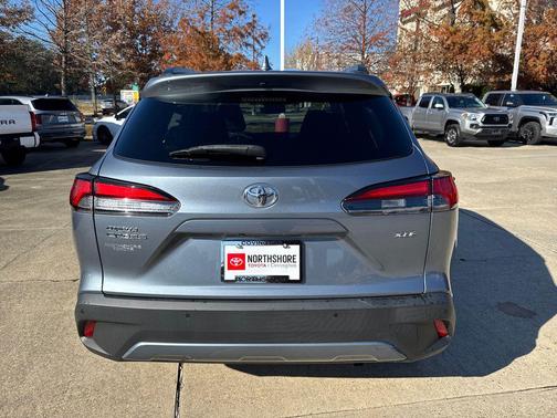 2023 Toyota Corolla Cross XLE