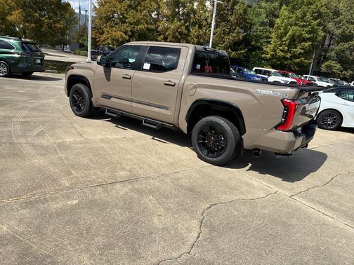 2026 Toyota Tundra Hybrid Platinum