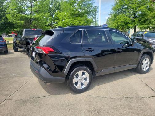 Midnight Black Metallic 2021 Toyota RAV4 XLE