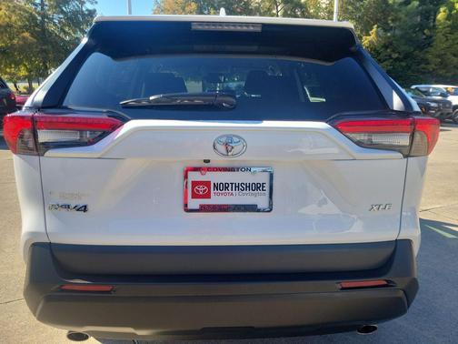 2024 Toyota RAV4 XLE