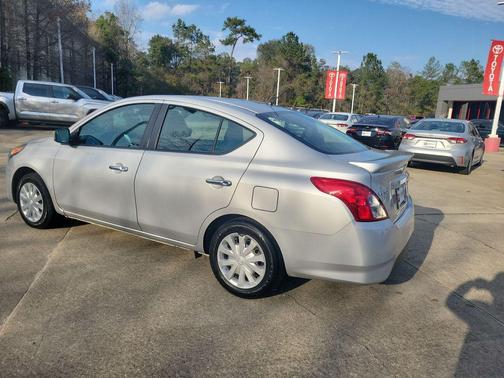 2019 Nissan Versa 1.6 SV