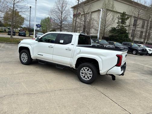 Ice Cap 2026 Toyota Tacoma SR5