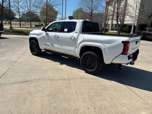 Ice Cap 2026 Toyota Tacoma SR5
