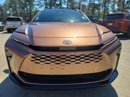 2025 Toyota Crown Signia Limited