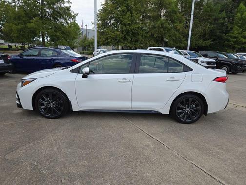 2025 Toyota Corolla SE