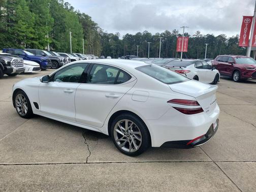 Alta White 2022 Genesis G70 2.0T