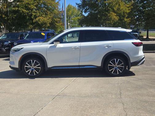 2023 INFINITI QX60 SENSORY