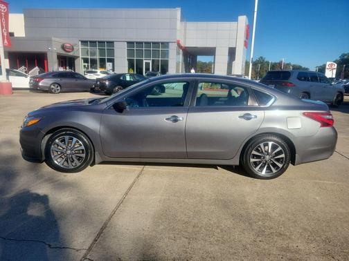 2017 Nissan Altima 2.5 SV