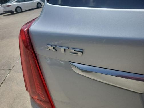 2019 Cadillac XT5 Premium Luxury