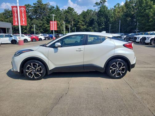 2021 Toyota C-HR XLE