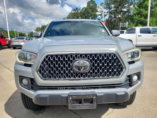 Cement 2018 Toyota Tacoma TRD Off Road