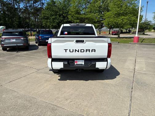 Ice Cap 2026 Toyota Tundra SR5
