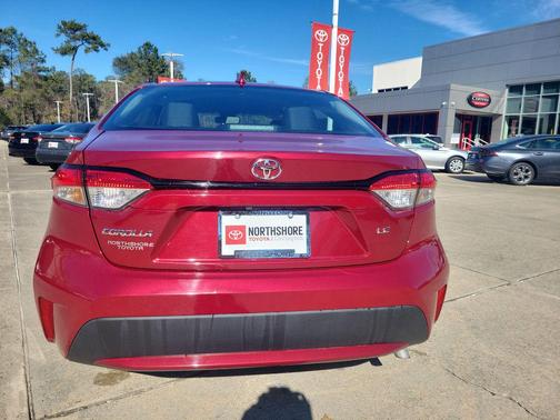2022 Toyota Corolla LE
