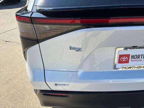 2026 Toyota bZ XLE Plus