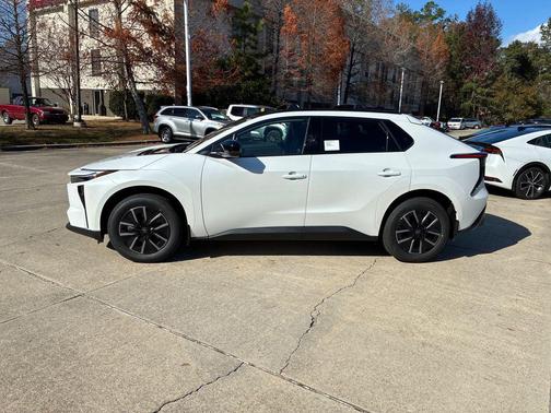 2026 Toyota bZ XLE Plus