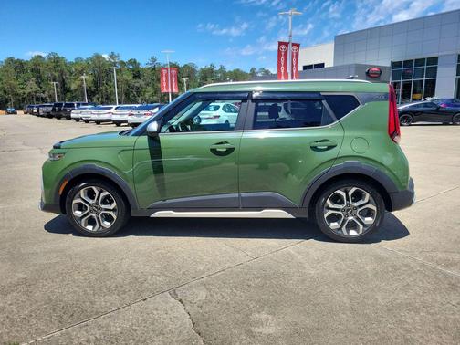 Undercover Green 2020 Kia Soul X-Line